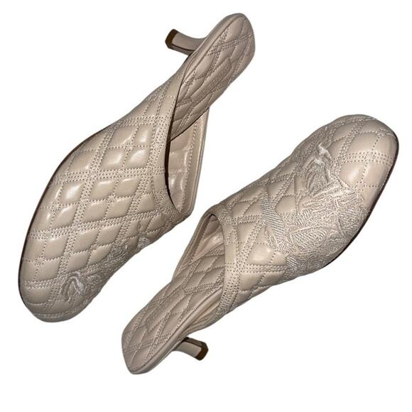 NEW Burberry Beige Quilted Embroidered Slip-On Glove Mule Shoes 37.5 - Picture 8 of 14